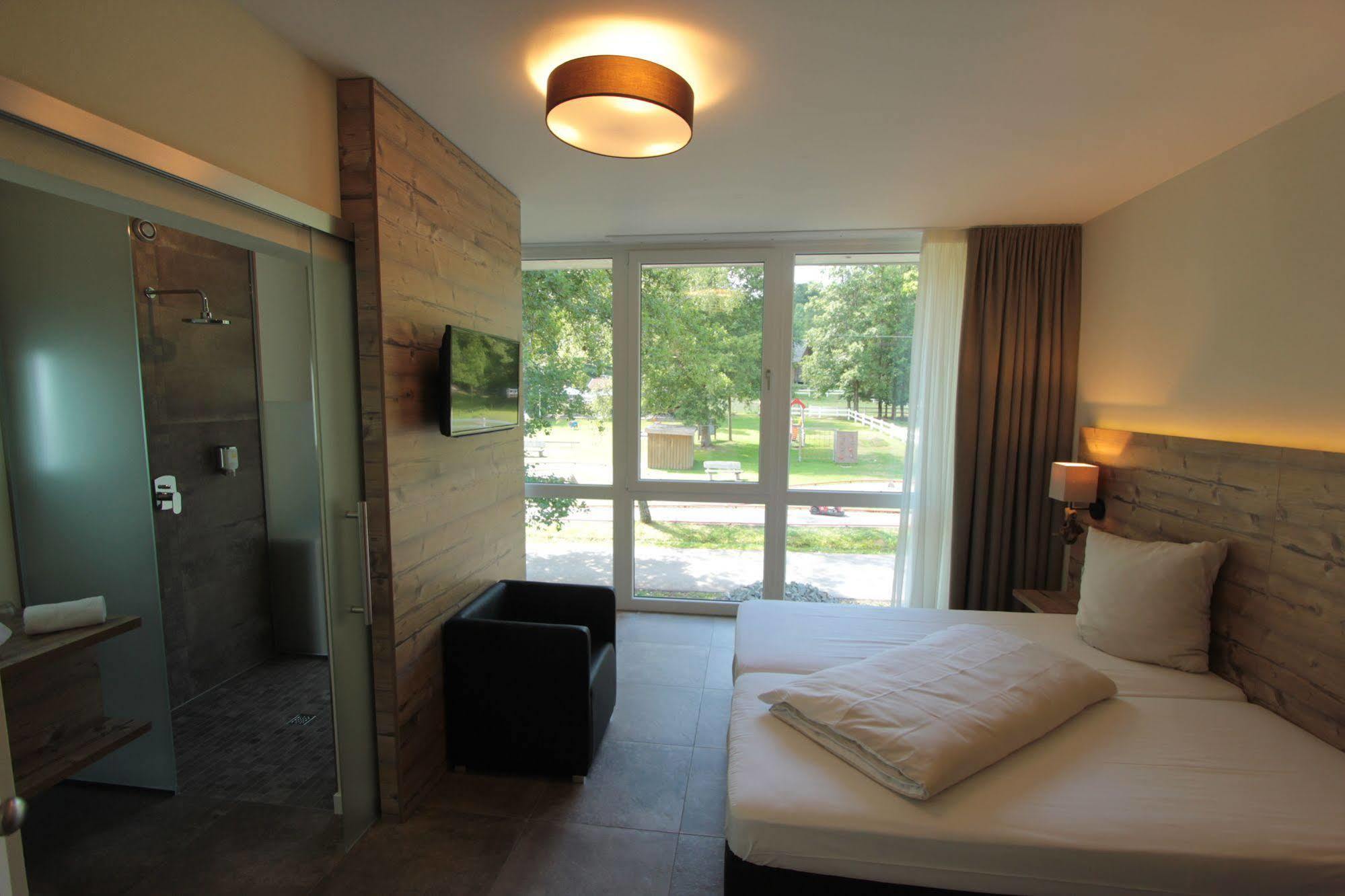 Landhotel Weihermuehle Thaleischweiler-Froschen المظهر الخارجي الصورة